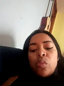 Babyfull lips online show from 03/25/26, 02:45