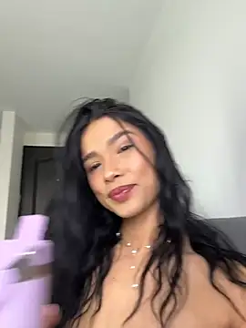 Bella Smithe online show from 06/18/26, 04:33
