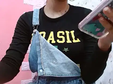 lolit cat online show from 03/22/26, 12:47