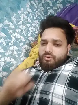 Snapshot of areee214 chatting on 03/06/26, 06:26 areee214 online show from 03/06/26, 06:26