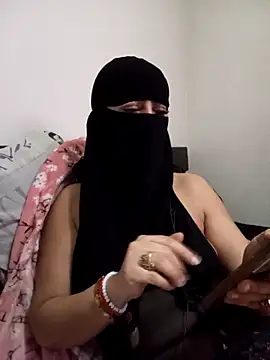 Snapshot of Hayat-zahri chatting on 03/02/26, 03:09 Hayat-zahri online show from 03/02/26, 03:09