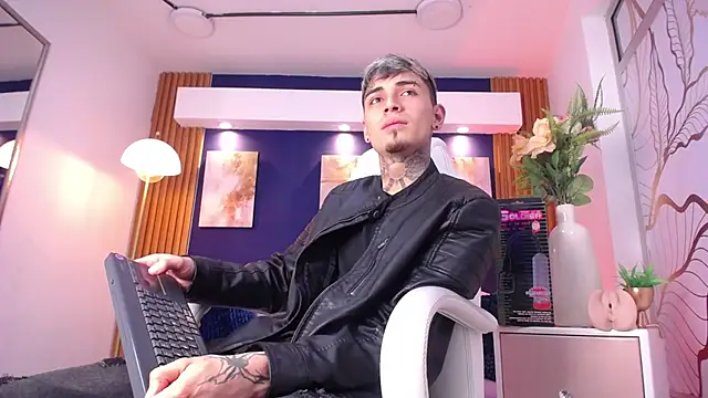 Max Hader  online show from 03/31/26, 11:38