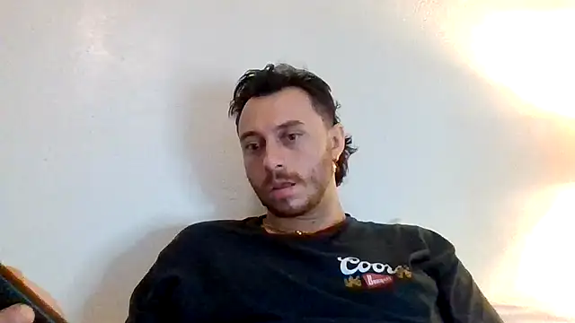 Snapshot of TallHungandCloudy69 chatting on 03/19/26, 02:10 TallHungandCloudy69 online show from 03/19/26, 02:10