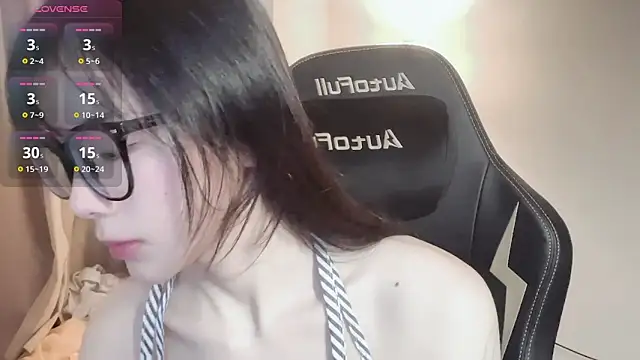 Snapshot of paopao-666 chatting on 05/14/26, 12:12 paopao-666 online show from 05/14/26, 12:12