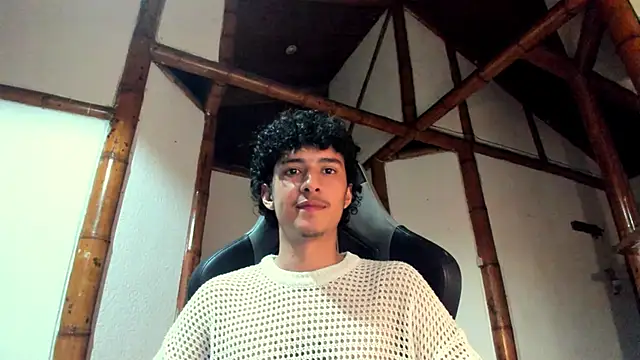 santi young twink online show from 03/05/26, 06:09