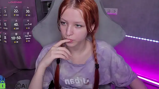 Emma Dusk online show from 05/15/26, 10:50