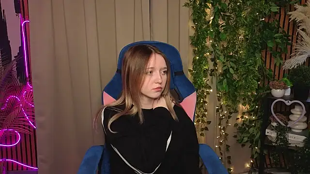 Snapshot of JillHolland chatting on 03/19/26, 05:17 JillHolland online show from 03/19/26, 05:17