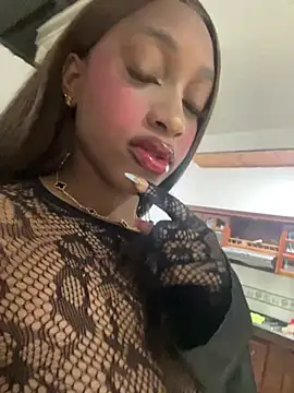 LiaTrainor online show from 03/26/26, 01:11