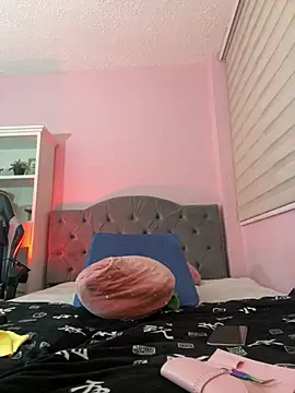 Franchezcaa  online show from 04/10/26, 01:16