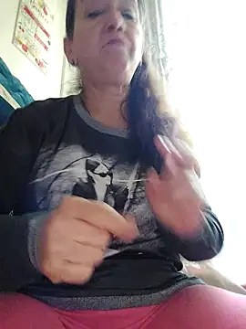 anayss17 online show from 04/29/26, 05:44