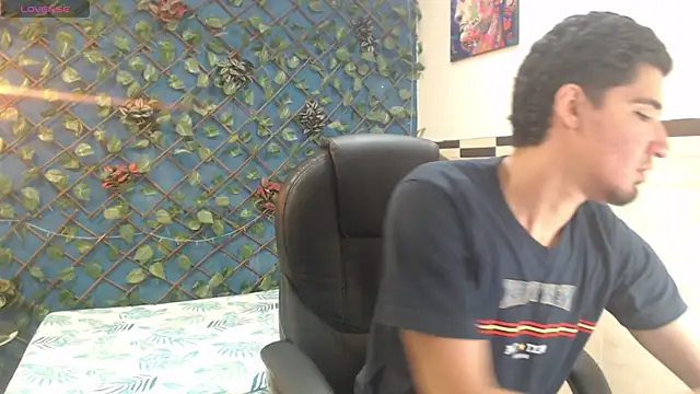 Roccoallegeri online show from 04/01/26, 12:50