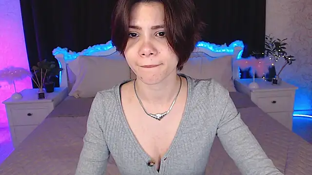 llittle-peachh online show from 03/11/26, 04:02