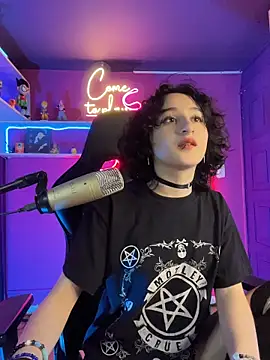 Velvet C4k3 online show from 03/05/26, 09:00