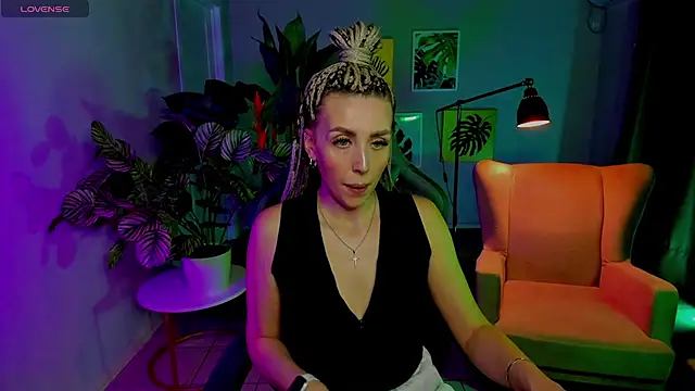 Snapshot of MonicaRiley chatting on 06/23/26, 02:15 MonicaRiley online show from 06/23/26, 02:15
