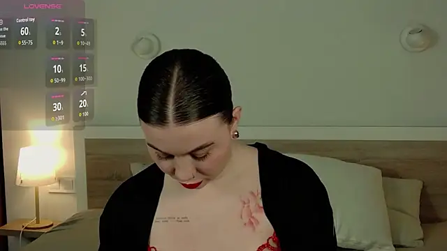 HermioneMoon online show from 04/29/26, 03:27