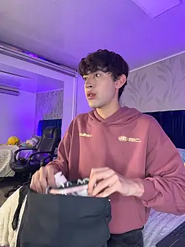 MatthewMoore  online show from 04/05/26, 01:03