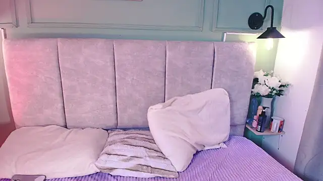 Jessicaparkeer online show from 04/25/26, 01:03