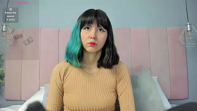 KleoLennox online show from 04/20/26, 02:09