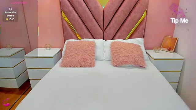 chloe larson online show from 04/17/26, 11:35