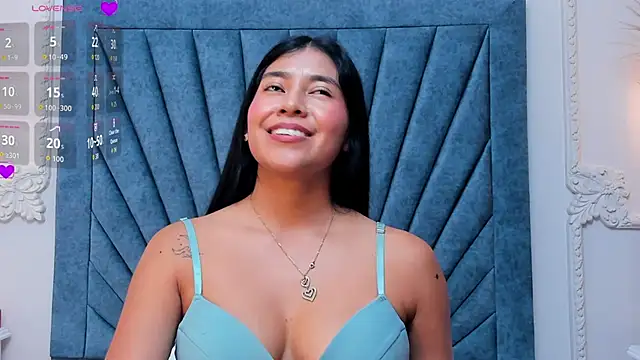 Leandra-Johnson online show from 04/18/26, 07:58