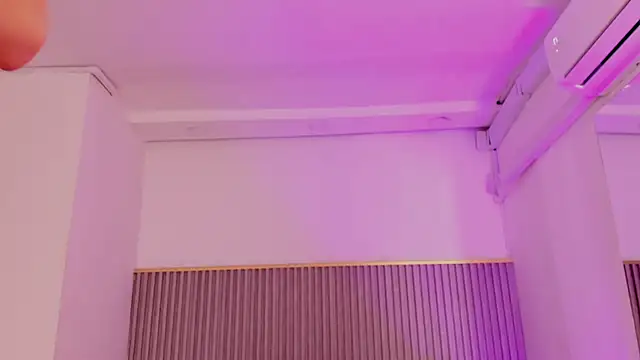 ashvalentine  online show from 03/20/26, 07:41