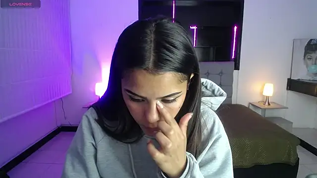  chloe 1 online show from 03/25/26, 01:50