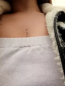 Baby Pink Love online show from 03/24/26, 04:01