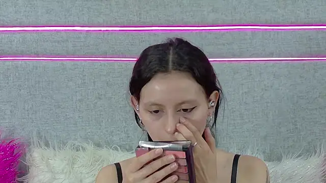 Snapshot of Naomimolie chatting on 07/22/26, 12:41 Naomimolie online show from 07/22/26, 12:41
