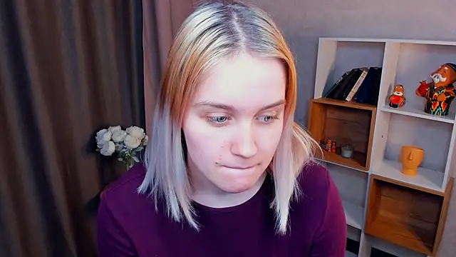 AveIinaStromain online show from 03/03/26, 11:05