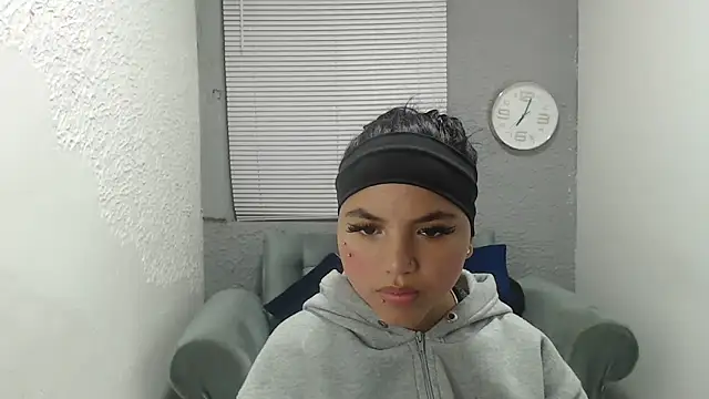 Snapshot of kimmyfuckass chatting on 05/14/26, 12:12 kimmyfuckass online show from 05/14/26, 12:12