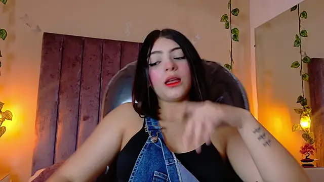 Pariis Blakee online show from 03/06/26, 07:10