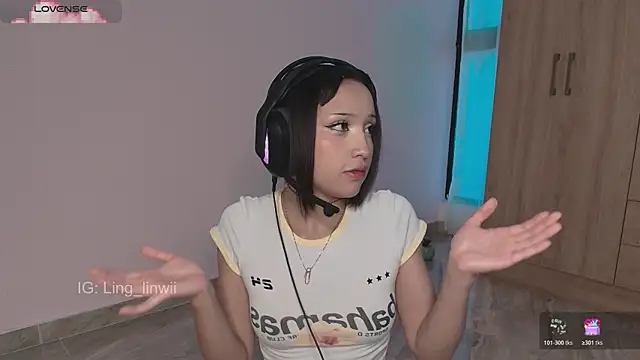 Snapshot of ling_meow chatting on 07/07/26, 02:54 ling meow online show from 07/07/26, 02:54
