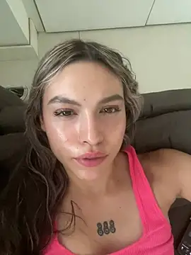 Snapshot of SweetCherry__ chatting on 06/19/26, 10:13 SweetCherry online show from 06/19/26, 10:13