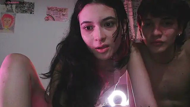 hot moons online show from 03/04/26, 05:46