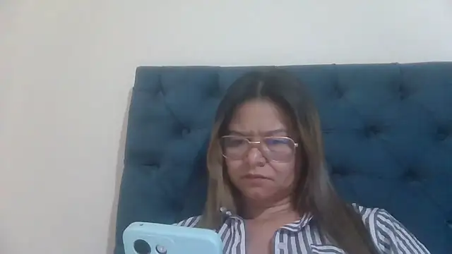 Jiwon Han online show from 03/27/26, 03:56