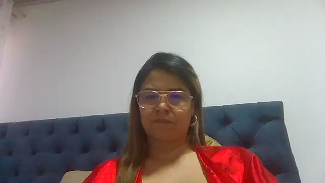 Jiwon Han online show from 04/07/26, 10:31