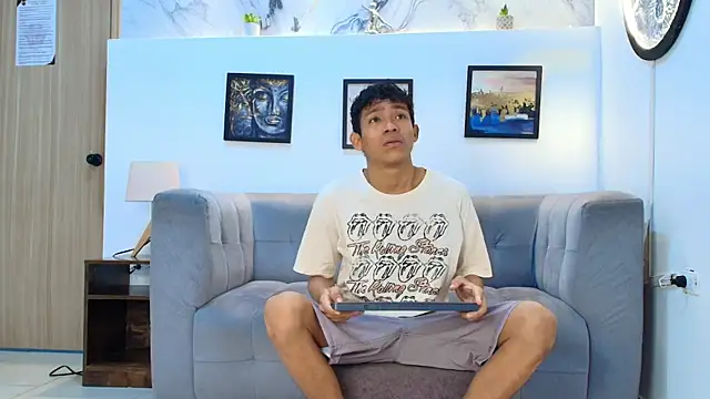 SKINNY BOYXXX online show from 03/28/26, 07:19