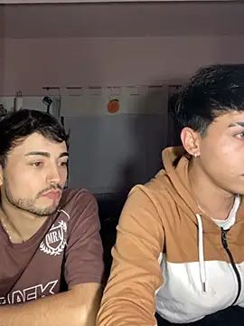 Lucasss2204 online show from 04/07/26, 03:40