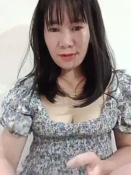 Snapshot of Bondgirl_9 chatting on 08/01/26, 08:08 Bondgirl 9 online show from 08/01/26, 08:08