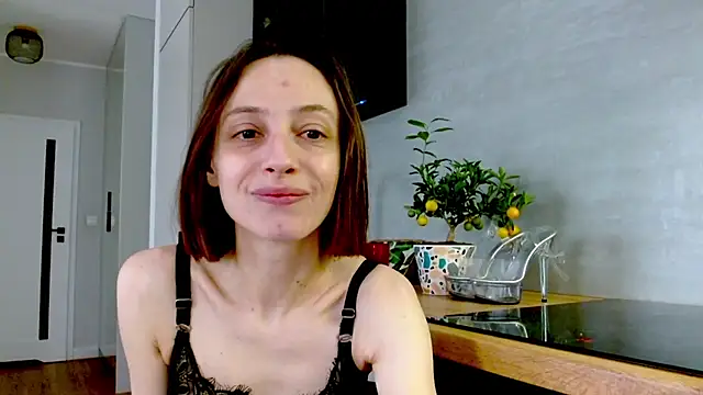 Snapshot of misssweet chatting on 05/18/26, 09:04 misssweet online show from 05/18/26, 09:04