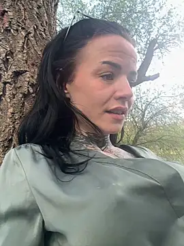 SkinnyLilly online show from 04/17/26, 11:35