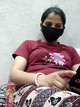 Snapshot of lovelypooja93 chatting on 08/05/26, 03:59 lovelypooja93 online show from 08/05/26, 03:59