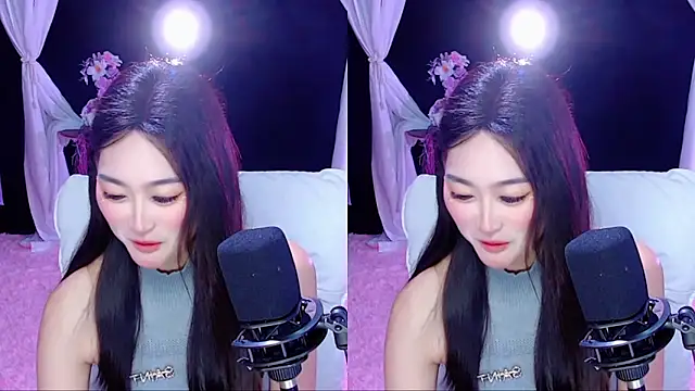 Snapshot of Tili-668 chatting on 03/15/26, 02:06 Tili-668 online show from 03/15/26, 02:06