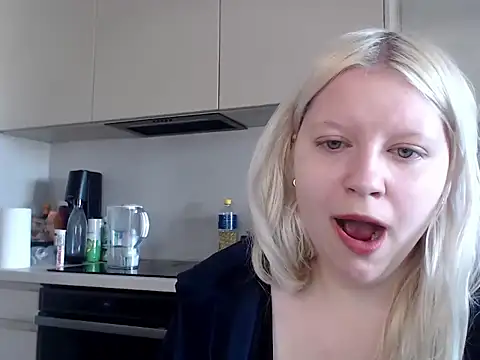 LenaSecret19 online show from 04/22/26, 05:54