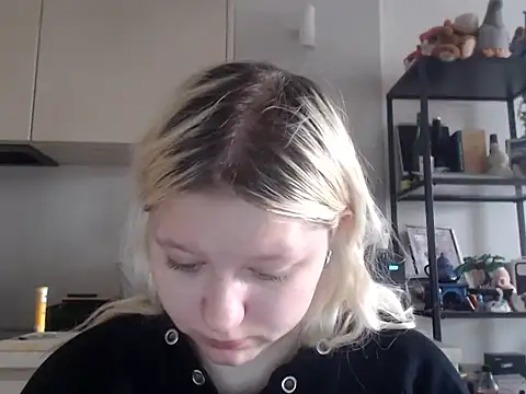 Snapshot of LenaSecret19 chatting on 06/17/26, 05:54 LenaSecret19 online show from 06/17/26, 05:54