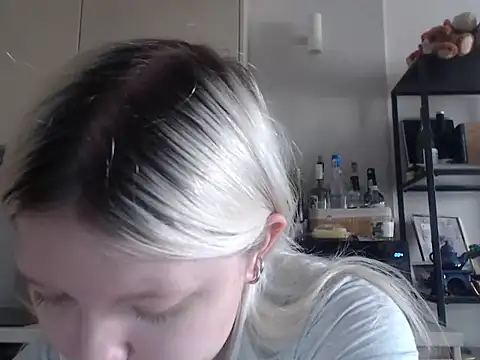 Snapshot of LenaSecret19 chatting on 06/19/26, 05:34 LenaSecret19 online show from 06/19/26, 05:34