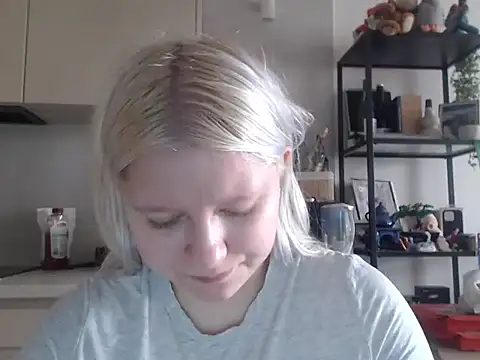 Snapshot of LenaSecret19 chatting on 07/13/26, 05:43 LenaSecret19 online show from 07/13/26, 05:43