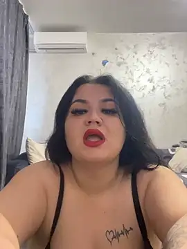 julietalovee online show from 04/09/26, 08:53