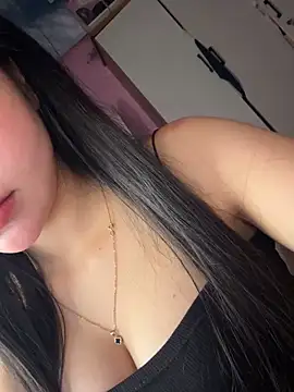 hot-cumplay online show from 03/04/26, 07:03