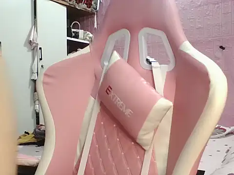 hot-cumplay online show from 07/21/26, 04:48